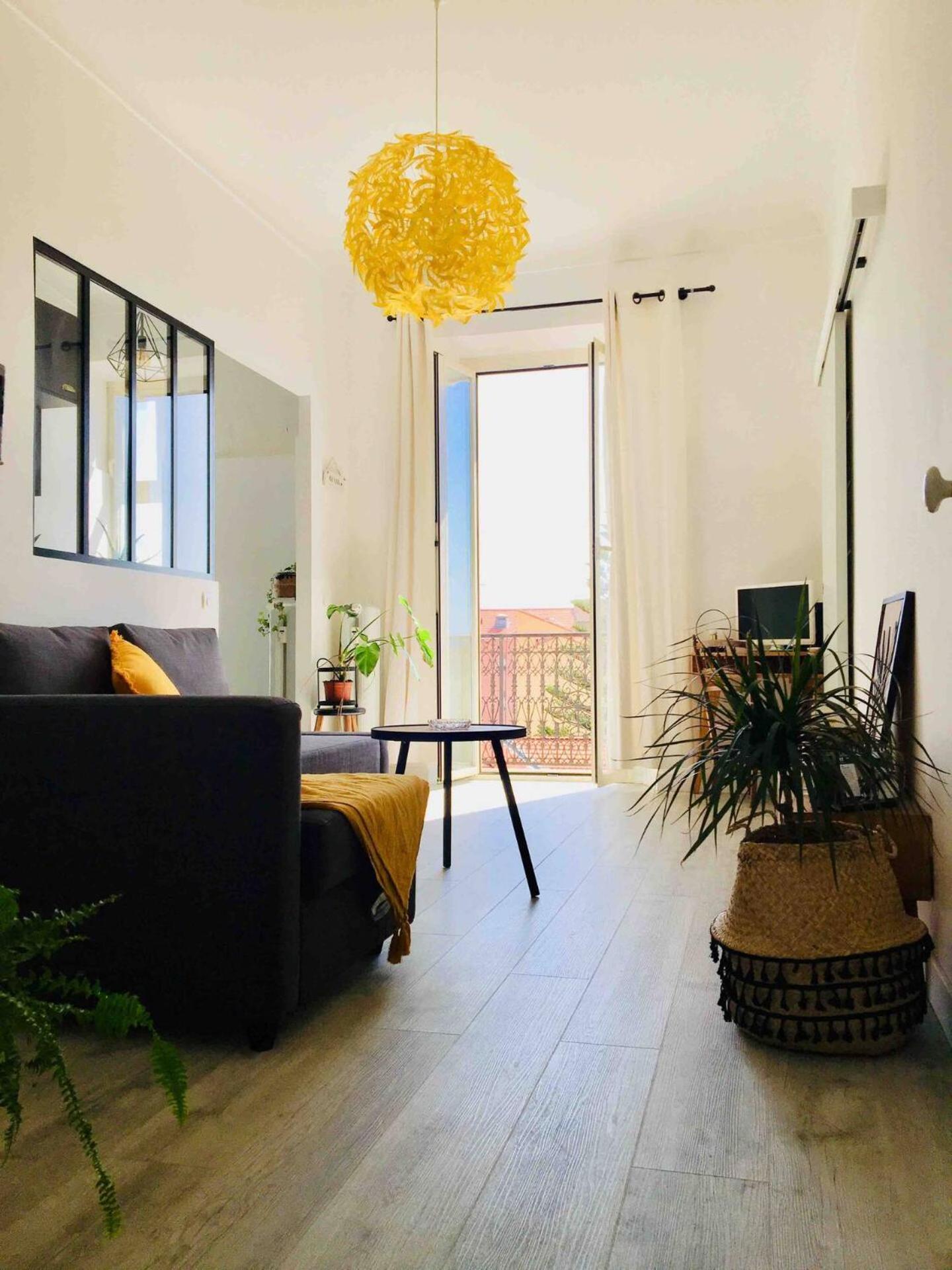 Charming Studio In The Heart Of Ментона Екстериор снимка