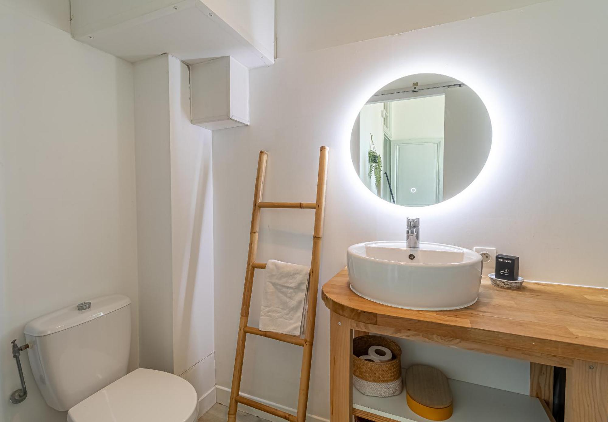 Charming Studio In The Heart Of Ментона Екстериор снимка
